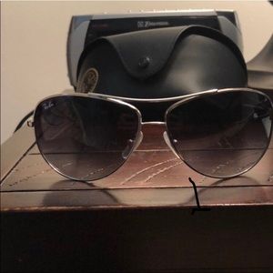Ray Ban Aviator Sunglasses. Authentic.